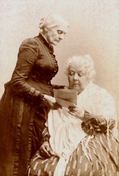 Elizabeth Cady Stanton (1815-1902) y Susan B. Anthony (1820-1906) c.1880 de American Photographer